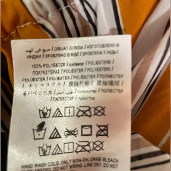 GUESS Off The Shoulder, Sheer Boho Blouse With Bell Sleeve, Size L - Picture 2 of 7